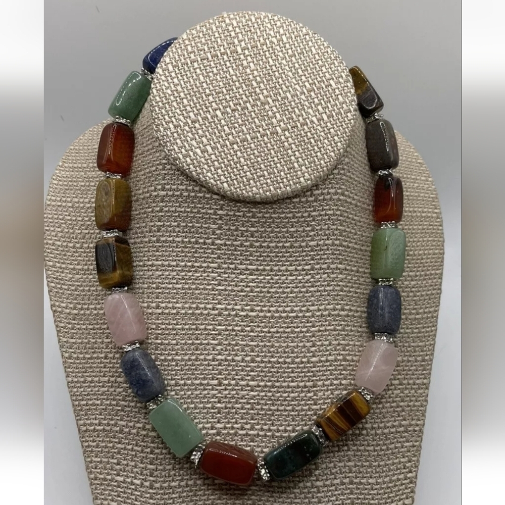 Vintage statement substantial gemstone necklace - Picture 6 of 6